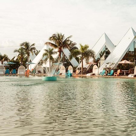 Hotel Pyramids In Florida Estero Exteriér fotografie